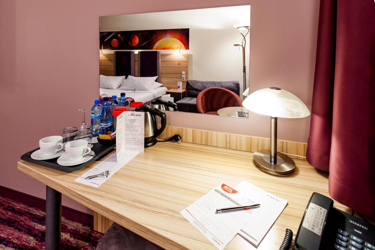 Galaxy Hotel Krakow Luaran gambar